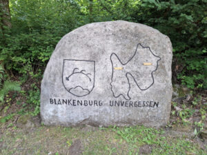 Gedenkstein Blankenburg unvergessen vor dem Museum